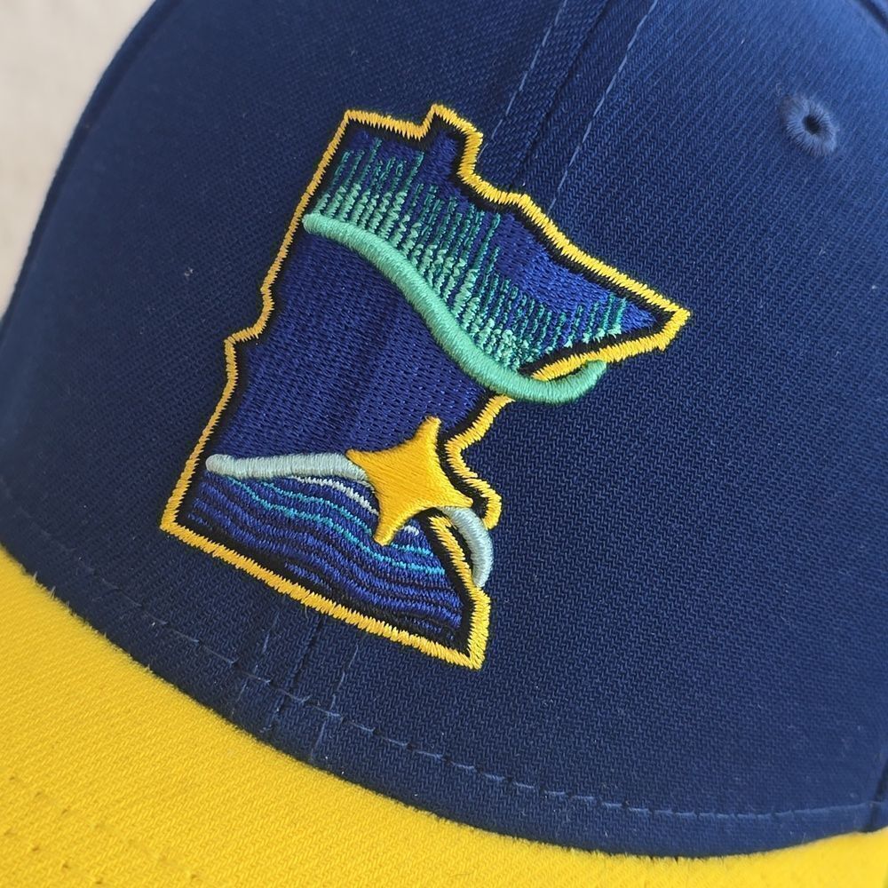 New Era Blue and Yellow Minnesota Lakes Embroidered Cap - Picture 4 of 8